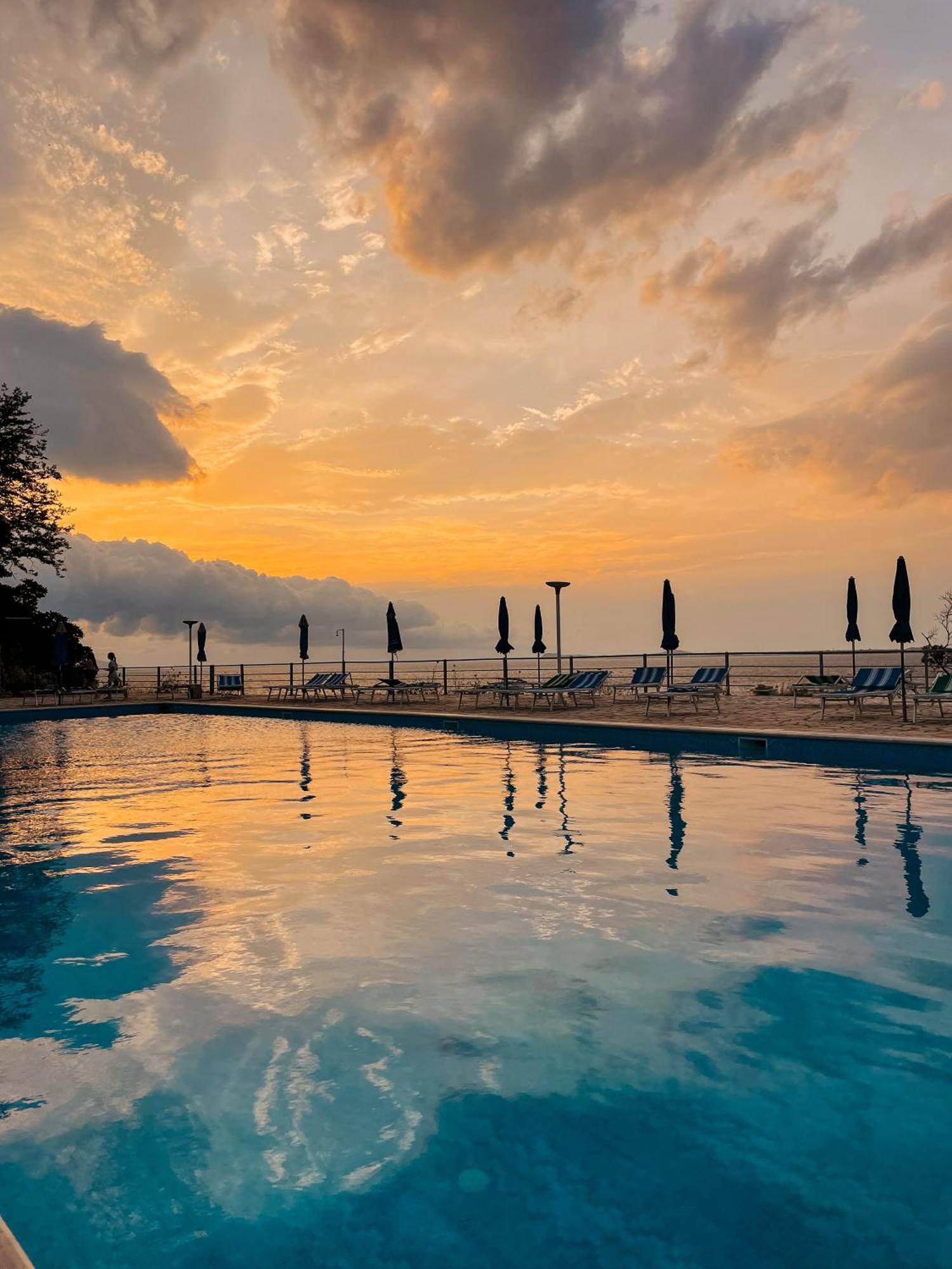Aqua Holiday Apartments Vlorë 外观 照片